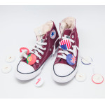 100 Badges Lacets en 37 mm